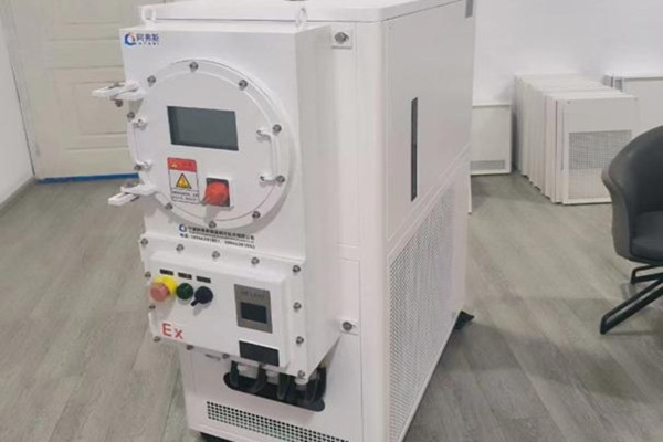 上海某化工企業(yè)購(gòu)買的CT4防爆制冷控溫系統(tǒng)已出廠