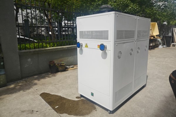 上海某儀器公司采購25kW高低溫循環(huán)一體機提升反應釜實驗效能