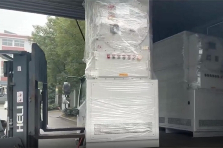 加熱控溫裝置使用前，請(qǐng)閱讀并理解操作手冊(cè)