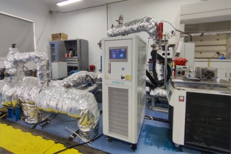 高低溫循環(huán)機(jī)的工作原理、特點(diǎn)和使用注意事項(xiàng)