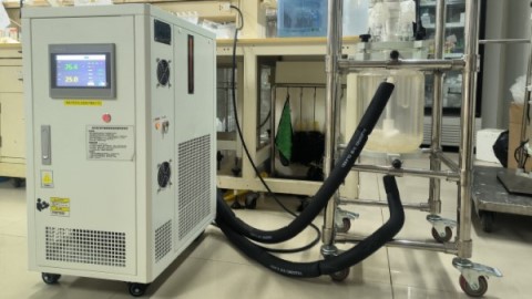 高低溫恒溫循環(huán)器應(yīng)用場景圖二